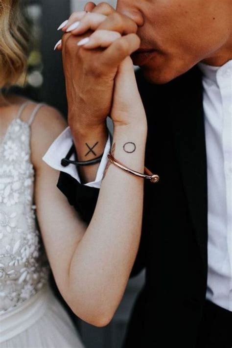 Tatouage de couple : les designs les plus inspirants。